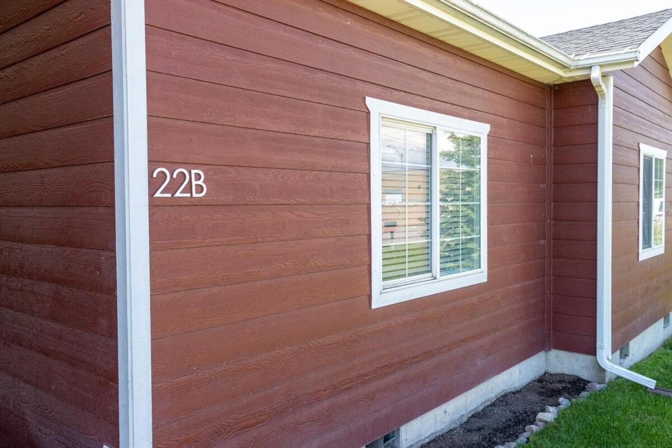Contemporary Townhome Enclosed Garage Wd Holiday home